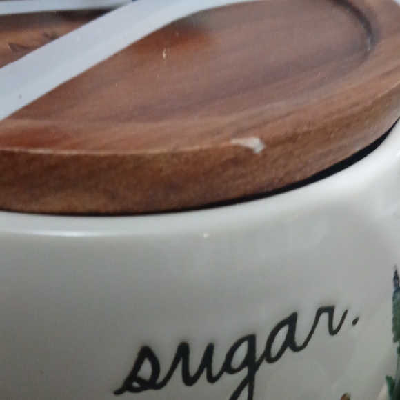 New!! Rae Dunn Floral Ceramic Sugar Jar with Wooden Lid NWT - Picture 6 of 13